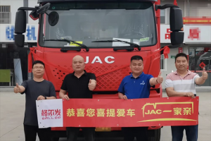 江淮重卡戰(zhàn)績斐然，交車?yán)顺毕砣珖?>
                        <div   id=