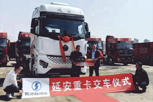 陜汽延安S700牽引車(chē)，全國(guó)交車(chē)熱潮涌動(dòng)，遍地開(kāi)花大顯實(shí)力！