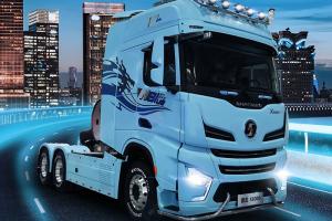 夜間行車(chē)安全新標(biāo)桿，陜汽X6000 17NG，卡友們的得力助手！