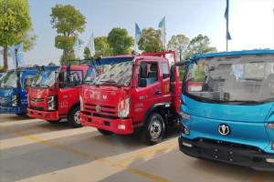 飛碟汽車燃油車4月推介會火爆全國 遍地開花！