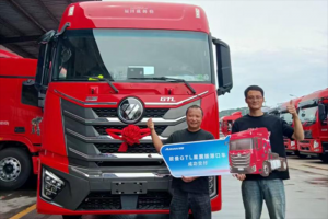 百公里22.5L！老司機黃師傅：港口運輸就選歐曼星翼 高效更帶勁、節(jié)油更能賺