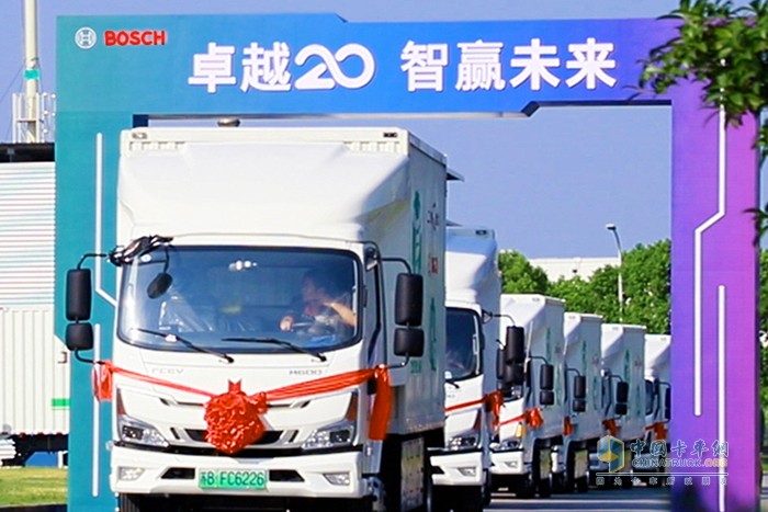 博世氫燃料電池系統(tǒng)的示范運(yùn)營(yíng)車