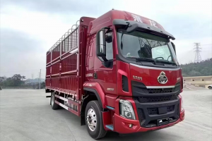 乘龍H5創(chuàng)富版330大馬力綠通房車，跑“盈”九月豐收季