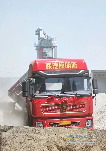 可靠優(yōu)先，服務(wù)到位，王老板說：砂石料選車認準這兩點！