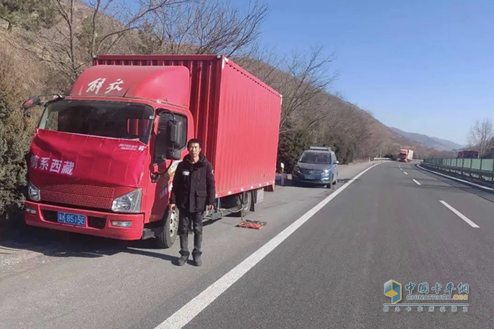 解放輕卡援災區(qū)，感動服務獲贊譽