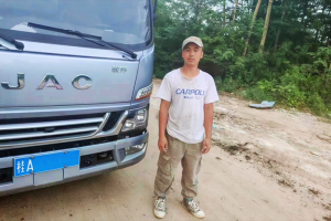 不想打工了怎么辦？廣西北海劉老板選擇江淮1卡駿鈴，生活大變樣
