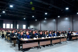 東風(fēng)商用車營銷事業(yè)部組織召開核心經(jīng)銷商研討會