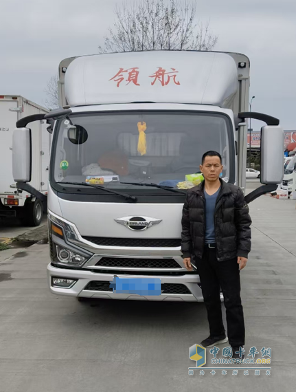 成都卡友：十多年只認(rèn)準(zhǔn)時代汽車，領(lǐng)航大G-LNG輕卡讓我更賺錢！