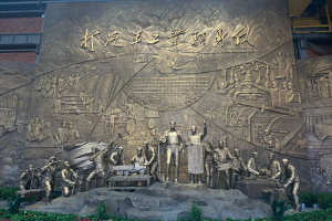 東風(fēng)汽車(chē)博物館VS中國(guó)商用車(chē)論壇，來(lái)十堰見(jiàn)證“歷史與未來(lái)”