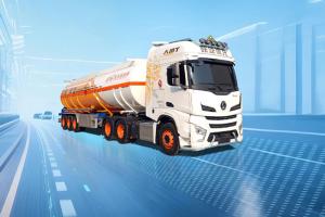 中集·陜汽主掛一體化X6000?；愤\輸車，智能防護，安全一路隨行！