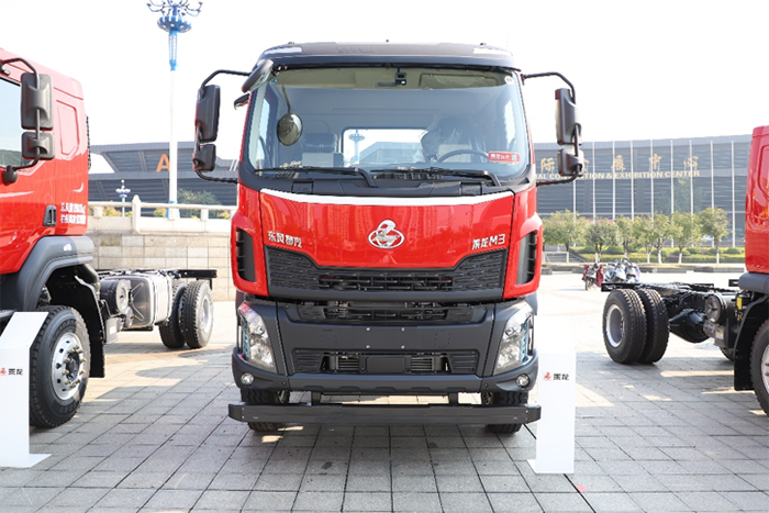 破解工程運(yùn)輸難點(diǎn)，乘龍M3自卸車讓城鄉(xiāng)基建運(yùn)輸更賺錢