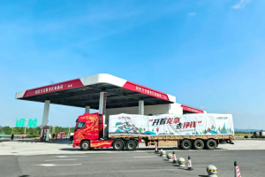 東風(fēng)商用車：酷暑出征，以汗水擦亮龍擎口碑