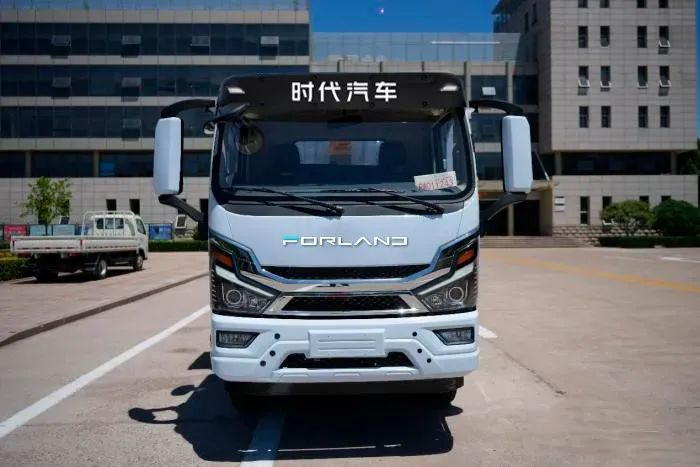 時(shí)代瑞沃金剛ES3-EV，城市綠色渣土運(yùn)輸?shù)男麓鸢?>
                            <div   id=