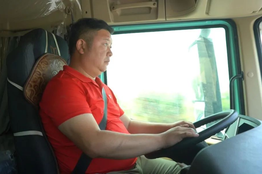 既會算賬，也會開車：禹州王總的“電麒麟”生意經(jīng)
