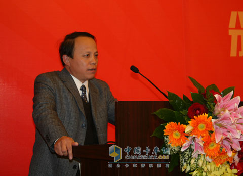 為實(shí)現(xiàn)華菱30000輛銷售目標(biāo)而奮斗