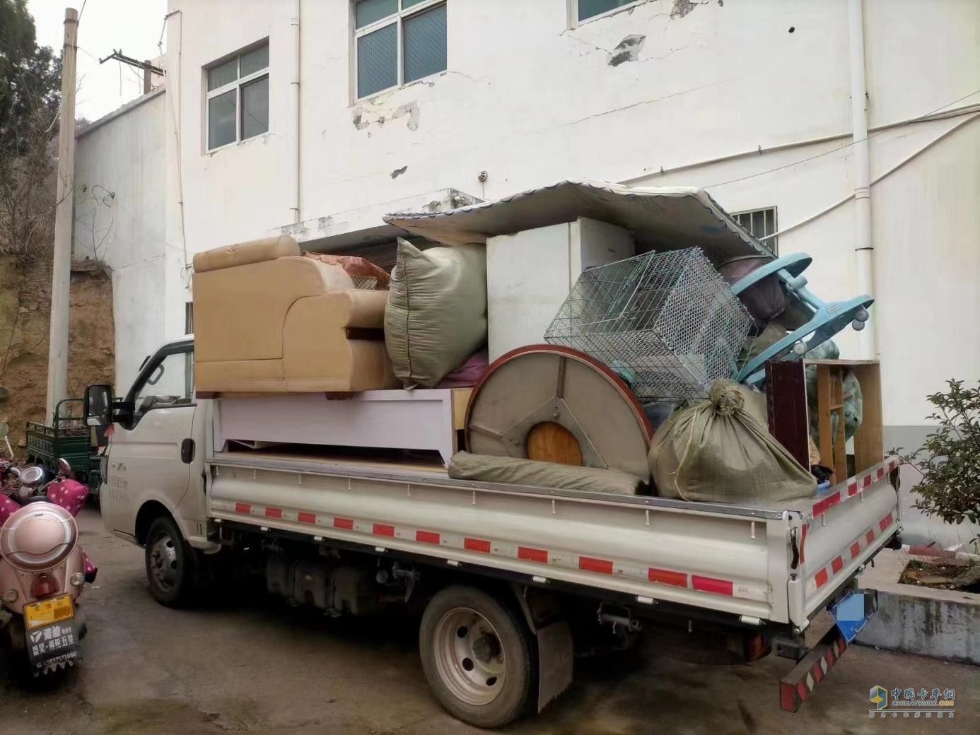 干一行鉆一行，入行十幾年，他為何換愷達轎卡跑零散貨運？