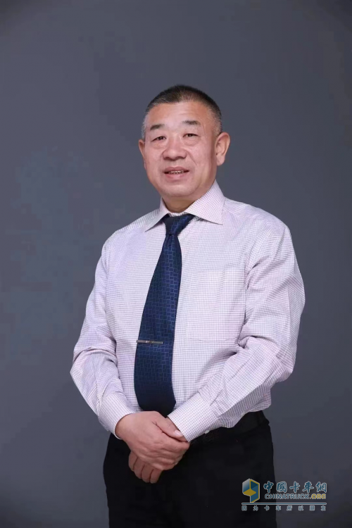 鮮奶運(yùn)輸急先鋒，東風(fēng)天龍GX顯神通