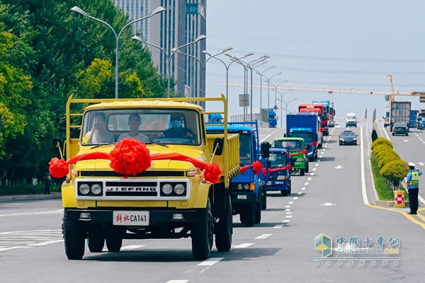 闖出新天地！重溫第二代解放卡車CA141