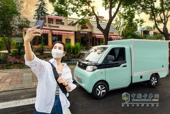 擺攤創(chuàng)業(yè)難？北汽雷馳新能源MINI卡賺錢更輕松