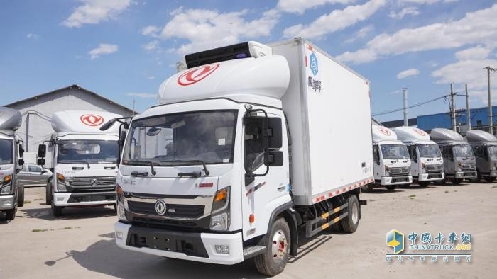 高溫難避暑？東風(fēng)凱普特星云冷藏車分分鐘帶來“冷鮮”超體驗