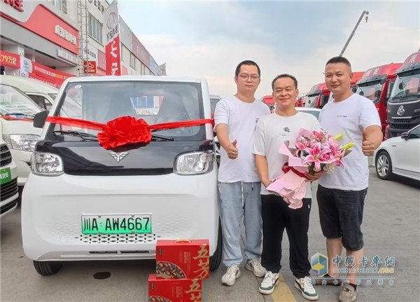 北汽雷馳新能源MINI卡：城市配送新寵，一車多用實力派
