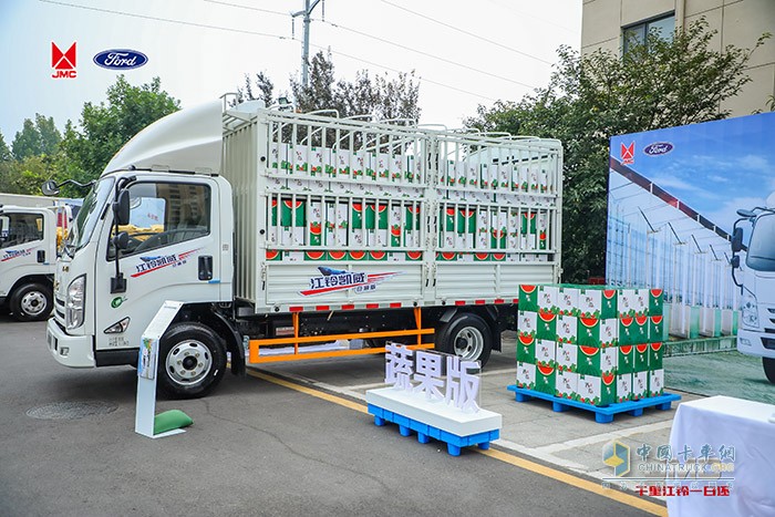 大馬力、定制化、高品質(zhì)三張王牌，江鈴凱威藍(lán)鯨新品火力全開   