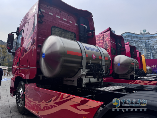破解中長途運輸難題 東風(fēng)天龍KX燃氣車讓用戶悠“燃”自得