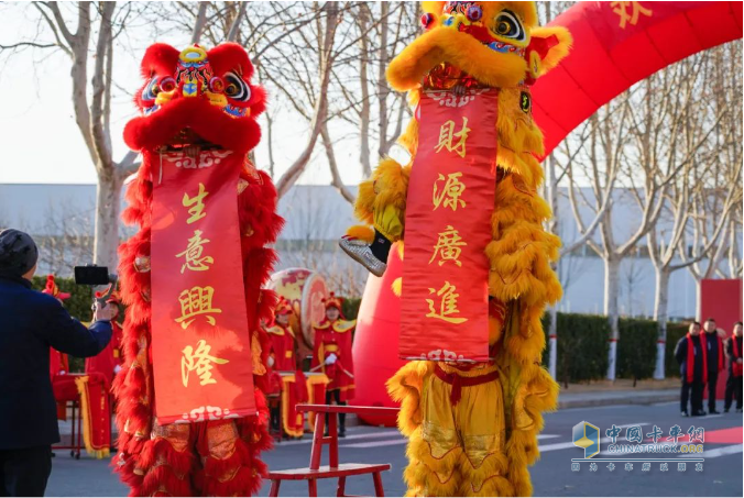 宇通專(zhuān)用車(chē)2025年開(kāi)工盛典燃情開(kāi)啟！