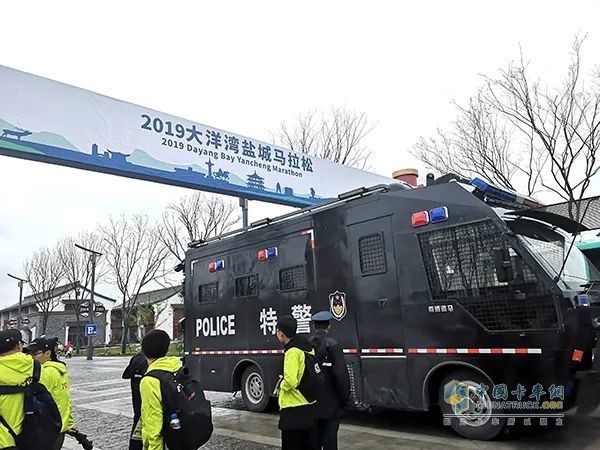 森源鴻馬通信指揮車：多場(chǎng)景 “智慧中樞”，守護(hù)安全與秩序