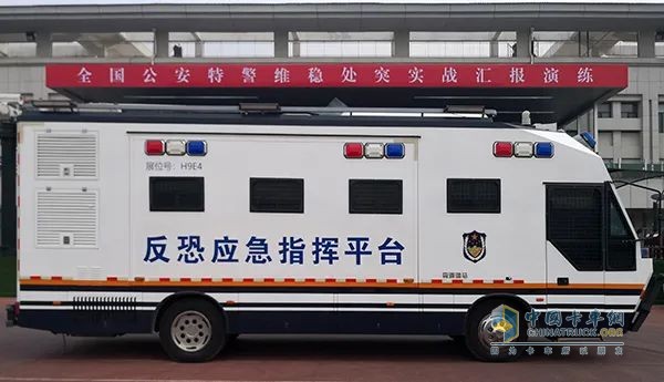 森源鴻馬通信指揮車：多場(chǎng)景 “智慧中樞”，守護(hù)安全與秩序