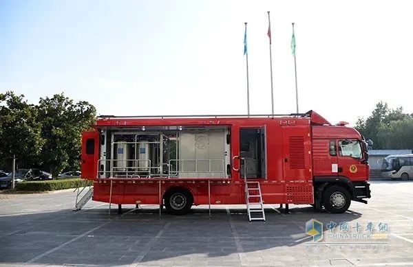 森源鴻馬凈水車：搭載智能大腦，讓應(yīng)急供水更高效
