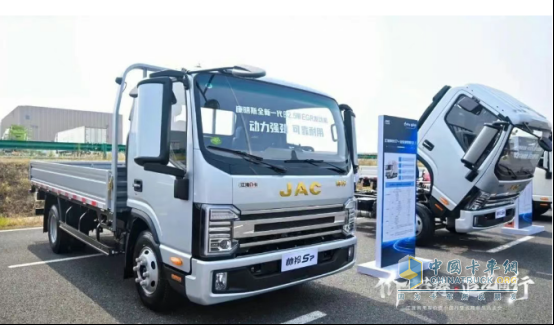 六十一載追光路：江淮商用車以技術(shù)創(chuàng)新與用戶價(jià)值引領(lǐng)行業(yè)變革