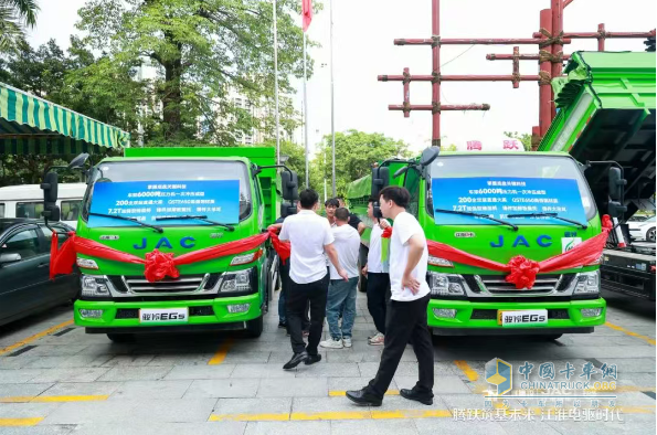 駿鈴新能源工程車頻頻交車，開啟綠色城建新未來
