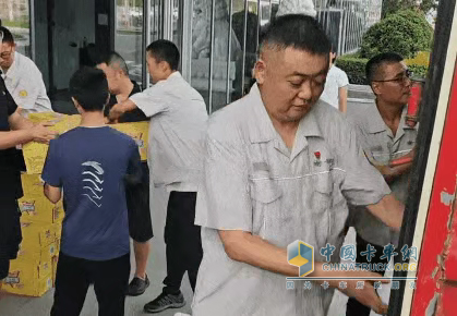 危情時刻，總有解放！一汽解放奔赴榕江！