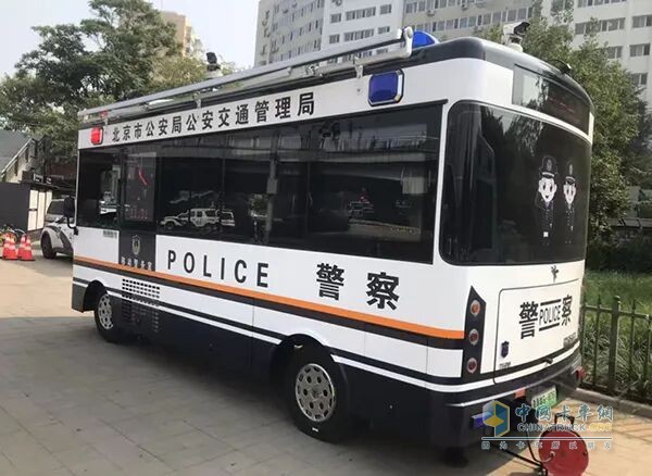 平安不落幕！森源鴻馬移動警務(wù)室以科技之盾守護北京街頭煙火氣