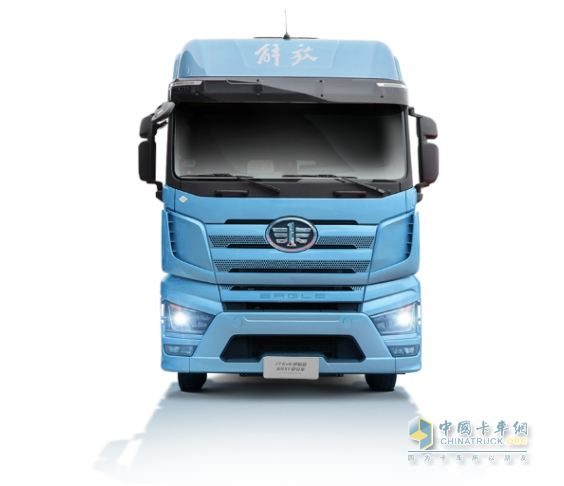 J7 6SX1領(lǐng)航版牽引車：助力運(yùn)輸人在創(chuàng)富之路上行得更穩(wěn)、走得更遠(yuǎn)！