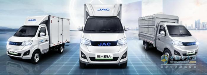 江淮微卡多米EV1榮獲“2024年純電末端物流創(chuàng)業(yè)運(yùn)輸車”大獎