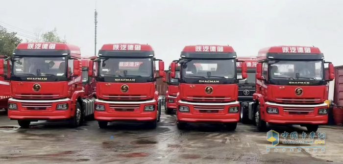 顧老板盛贊康明斯M10發(fā)動(dòng)機(jī)，強(qiáng)勁、節(jié)油，助力運(yùn)營！