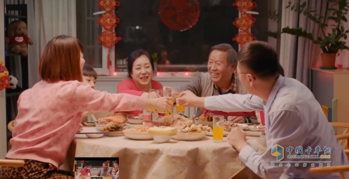 中國重汽《車輪上的年夜飯》系列微電影 暖心守護吉祥年