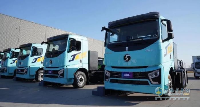前路鉭途，質(zhì)變未來  質(zhì)子汽車2025產(chǎn)品發(fā)布會(huì)成功舉辦