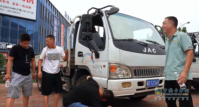從康鈴H1到康鈴H6，趙軍濤完成了貨運(yùn)生涯的傳承與堅(jiān)守