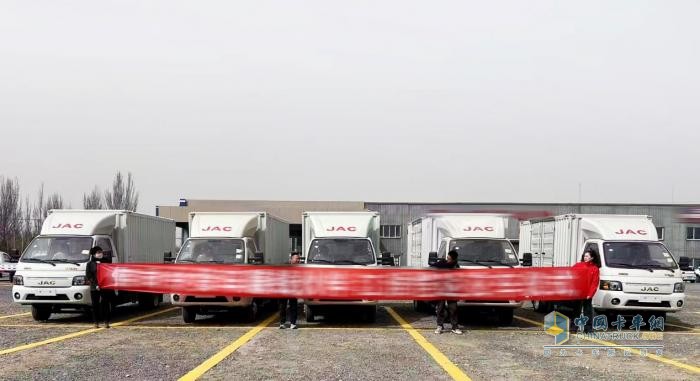 江淮1卡4月交車熱潮不斷，全場景適配驅(qū)動物流高效革新