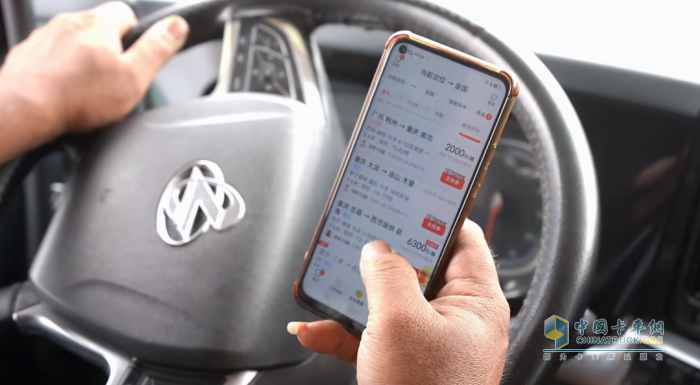 從霸龍到H7，這位貨運(yùn)老司機(jī)為何獨(dú)寵東風(fēng)柳汽乘龍？