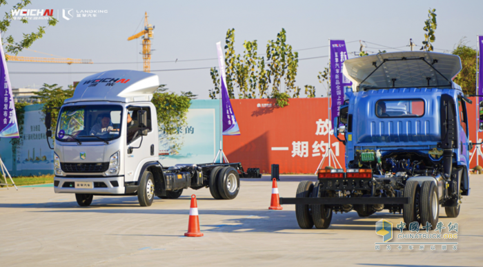 引領變革，見證信賴，濰柴新能源藍擎汽車新品全國上市體驗之旅走進鄭州