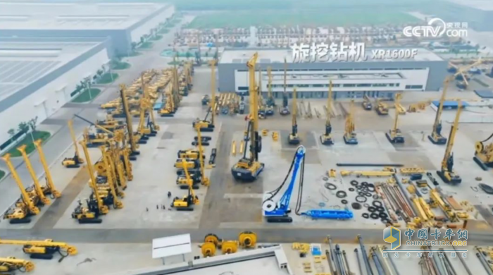 央視體驗(yàn)官探訪揭秘 看徐工搭上數(shù)智列車(chē)