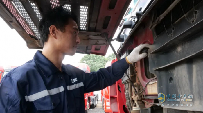 省氣、可靠還舒適，徐工漢風G7 LNG牽引車助力李帥強開啟致富之路
