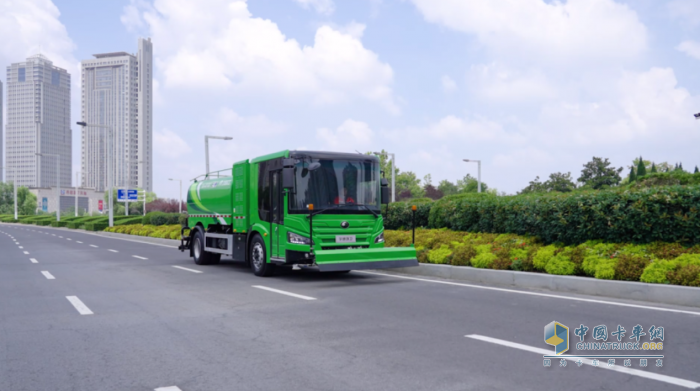 綠色新城 21臺(tái)宇通新能源環(huán)衛(wèi)車輛批量交付平頂山