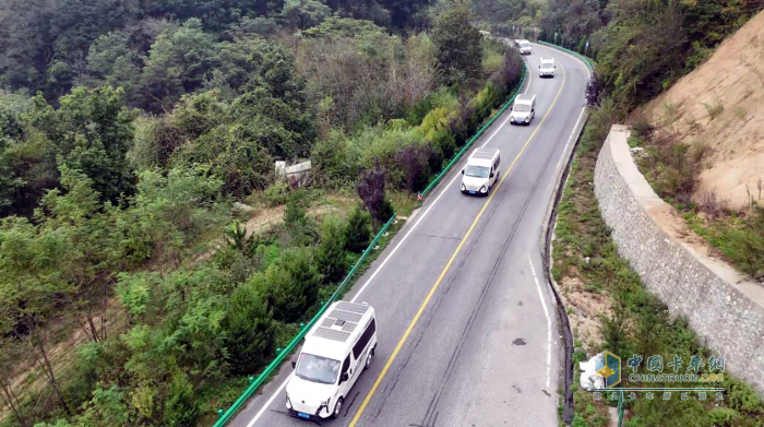 東風(fēng)御風(fēng)V9+：生活如旅途，萬境皆自由