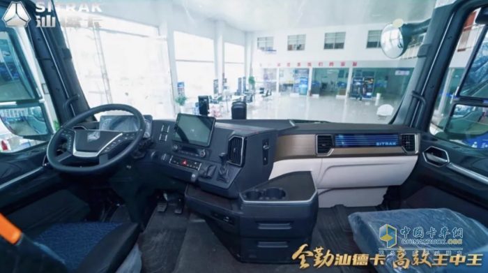 賦能皖北物流！汕德卡G7燃油牽引車阜陽站揭秘“全勤”硬實力！