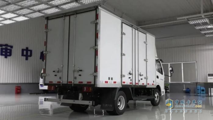 又要綠牌又不想里程焦慮？還得看飛碟奧馳HV2增程城市物流車